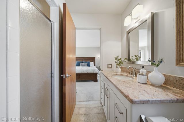 26170 Steele Road, Farmington Hills, MI 48331