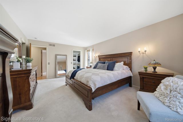 26170 Steele Road, Farmington Hills, MI 48331