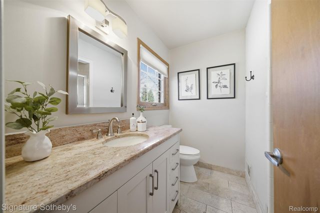 26170 Steele Road, Farmington Hills, MI 48331