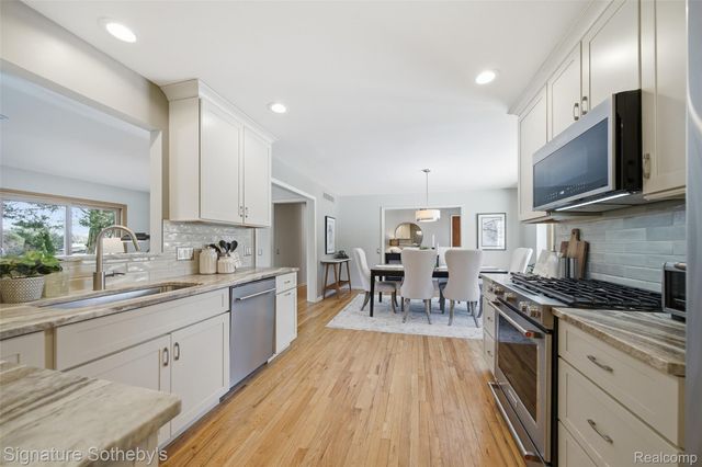 26170 Steele Road, Farmington Hills, MI 48331