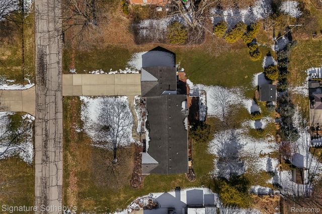 26170 Steele Road, Farmington Hills, MI 48331