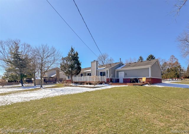 26170 Steele Road, Farmington Hills, MI 48331