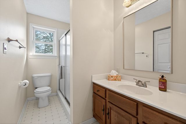 653 Ponder Ln, Smithville, TN 37166