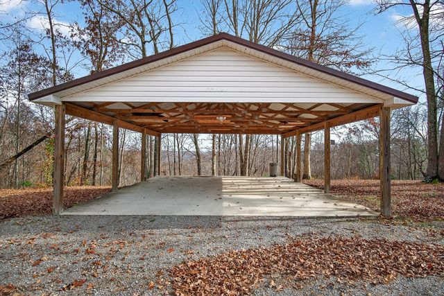 653 Ponder Ln, Smithville, TN 37166