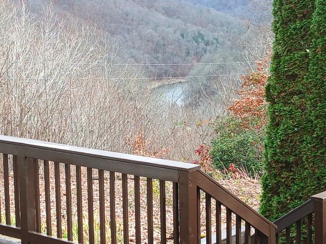 653 Ponder Ln, Smithville, TN 37166