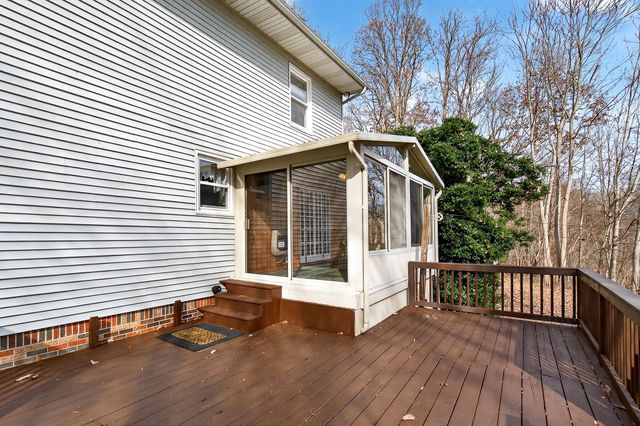 653 Ponder Ln, Smithville, TN 37166