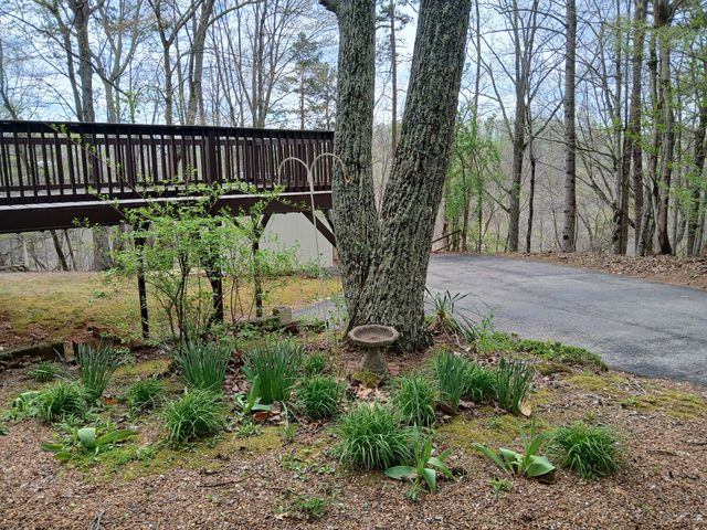 653 Ponder Ln, Smithville, TN 37166