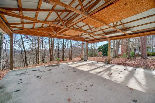 653 Ponder Ln, Smithville, TN 37166