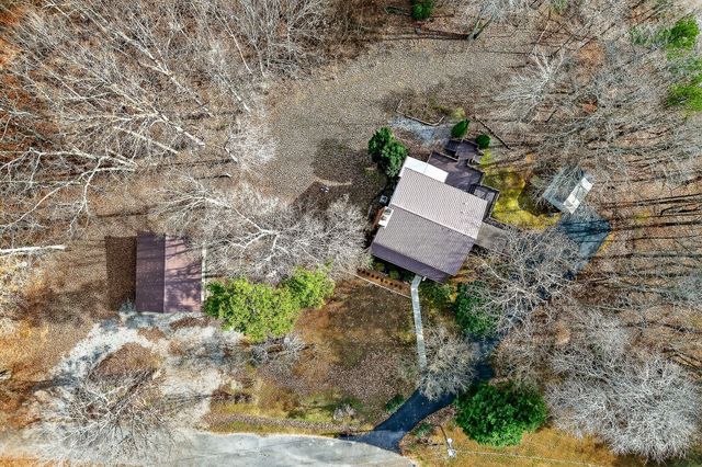 653 Ponder Ln, Smithville, TN 37166