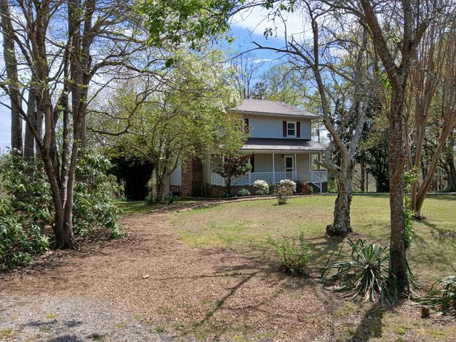 653 Ponder Ln, Smithville, TN 37166