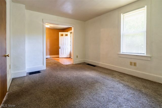 2157 18th Street SW, Akron, OH 44314