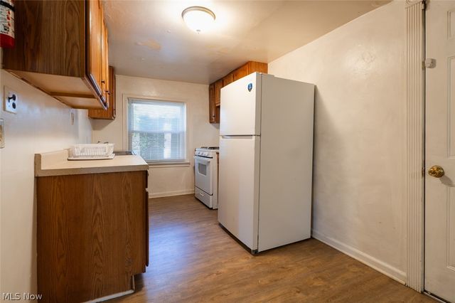2157 18th Street SW, Akron, OH 44314