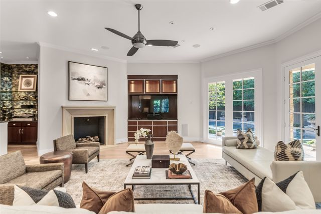 6406 Glendora Avenue, Dallas, TX 75230