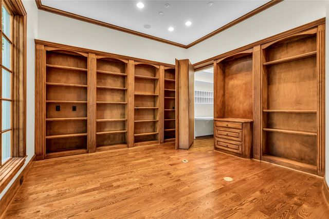 6406 Glendora Avenue, Dallas, TX 75230