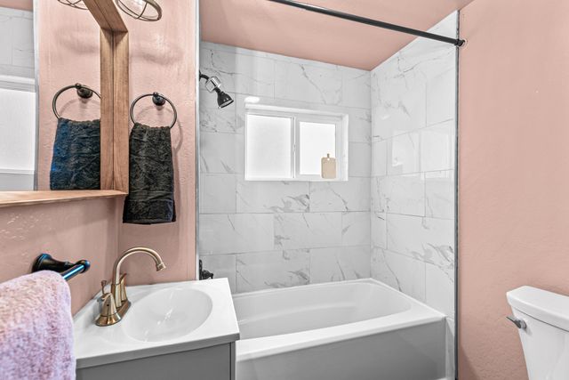 220 Nutley Street, Ashland, OR 97520