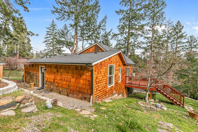 220 Nutley Street, Ashland, OR 97520