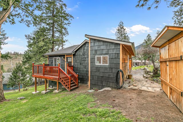 220 Nutley Street, Ashland, OR 97520