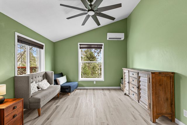 220 Nutley Street, Ashland, OR 97520