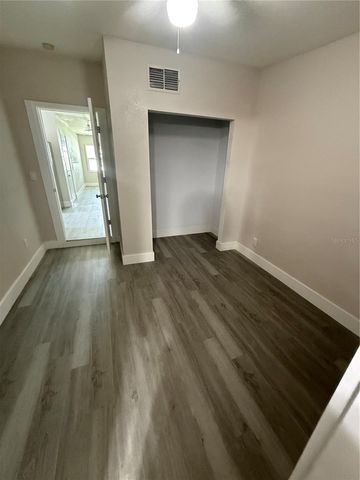 5612 LARIMER DRIVE, Tampa, FL 33615