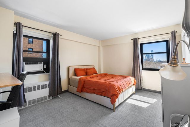 33-65 14th Street 8C, Astoria, NY 11106