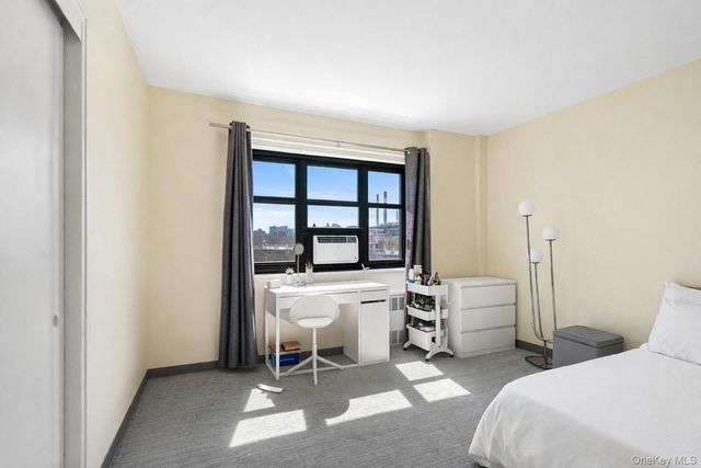 33-65 14th Street 8C, Astoria, NY 11106