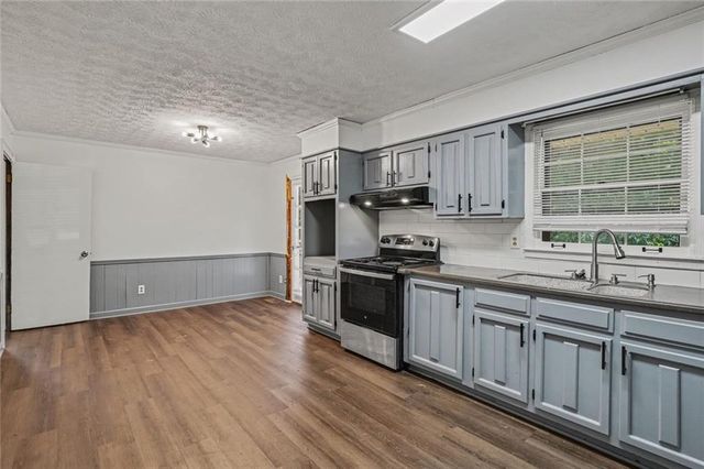 6982 Knollwood Drive, Morrow, GA 30260