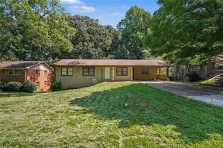 6982 Knollwood Drive, Morrow, GA 30260