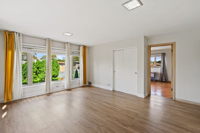 1630 E 92nd Place, Chicago, IL 60617