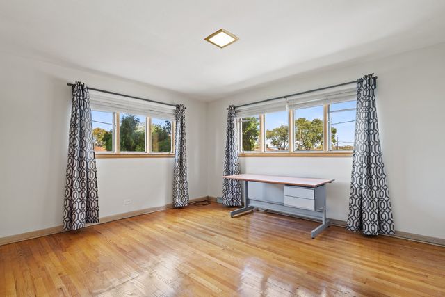 1630 E 92nd Place, Chicago, IL 60617