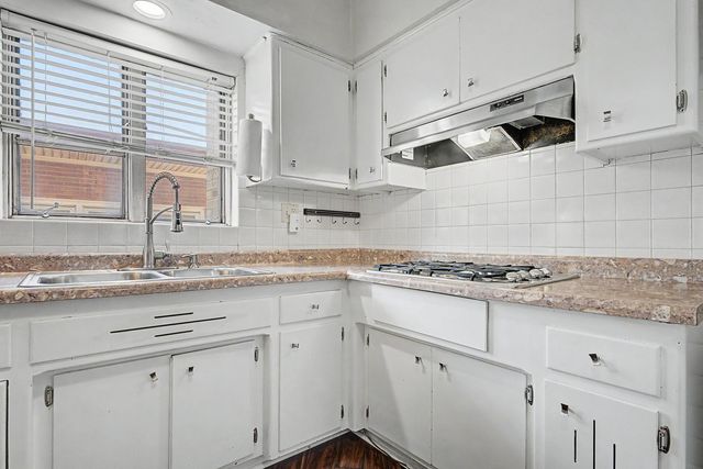 1630 E 92nd Place, Chicago, IL 60617
