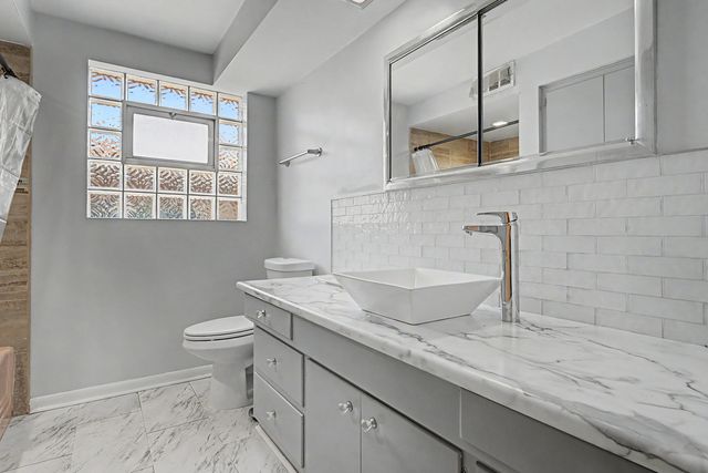 1630 E 92nd Place, Chicago, IL 60617