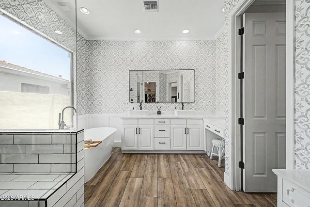 1952 W MEAD Court, Chandler, AZ 85248