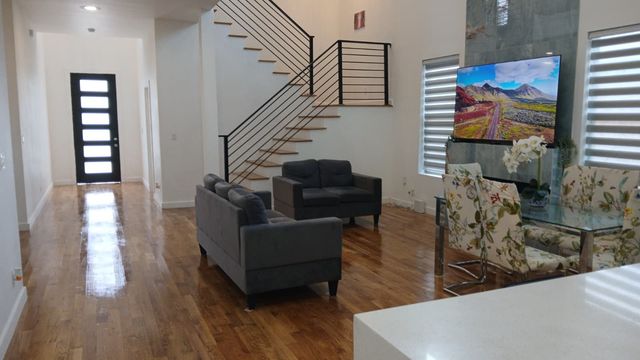 3418 Borger Street, Dallas, TX 75212