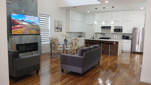 3418 Borger Street, Dallas, TX 75212