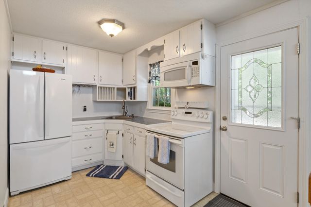 276 Varney Road, Barnstead, NH 03225
