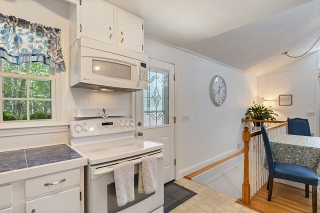 276 Varney Road, Barnstead, NH 03225