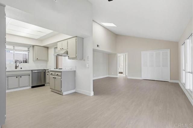 3660 N Vista Campana 42, Oceanside, CA 92057