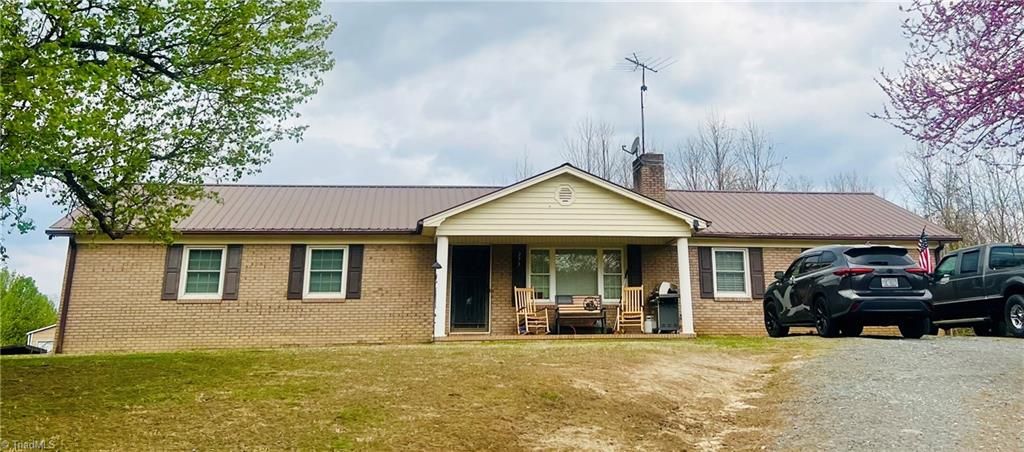 279 Stanley Road, Mount Airy, NC 27030