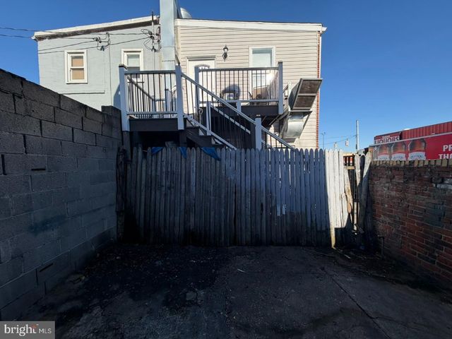 100 S EATON ST, Baltimore, MD 21224