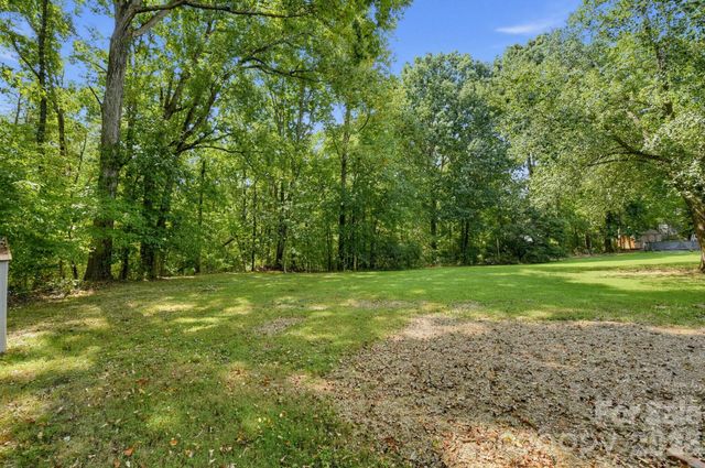 140 Weeping Willow Way, Gastonia, NC 28052