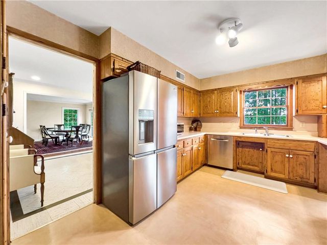 3006 Emerald Drive, Jonesboro, GA 30236
