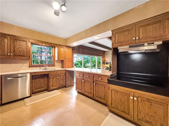 3006 Emerald Drive, Jonesboro, GA 30236