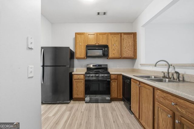 585 McWilliams Road SE 2402, Atlanta, GA 30315