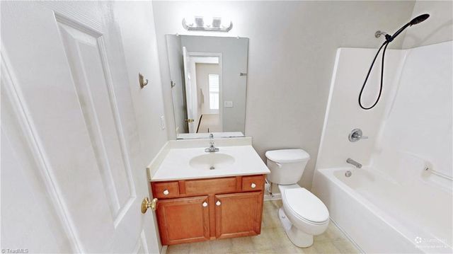 4121 BENTLEY Drive, Randleman, NC 27317