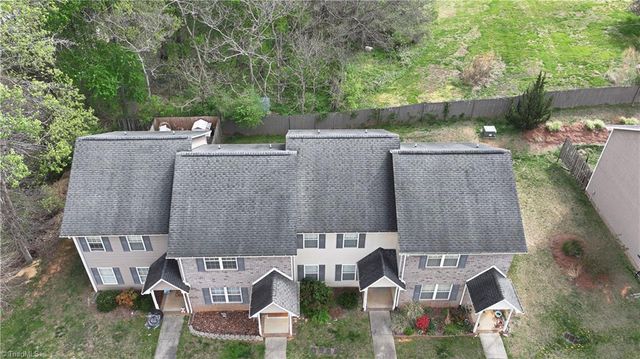 4121 BENTLEY Drive, Randleman, NC 27317