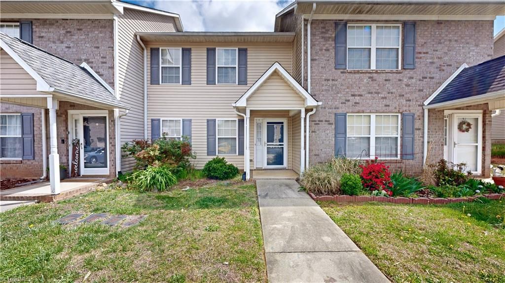 4121 BENTLEY Drive, Randleman, NC 27317