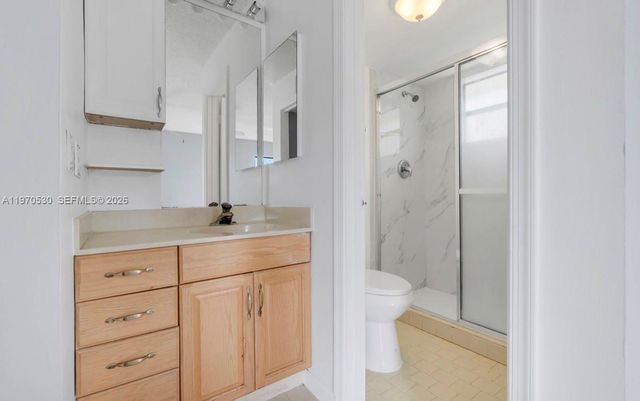 5894 Longbow Ln 6, West Palm Beach, FL 33415