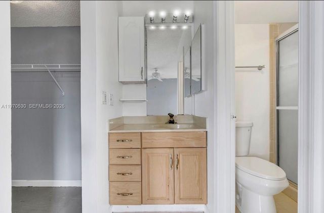 5894 Longbow Ln 6, West Palm Beach, FL 33415