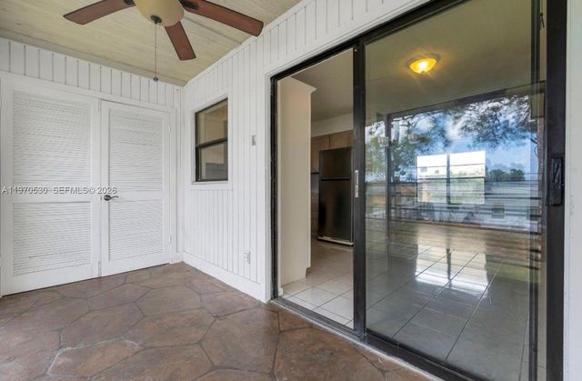 5894 Longbow Ln 6, West Palm Beach, FL 33415