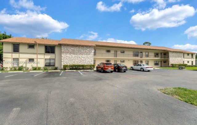 5894 Longbow Ln 6, West Palm Beach, FL 33415